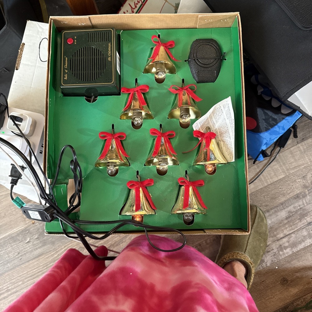 Vintage Mr. Christmas Bells of Christmas Lighted Musical Bells Tested Works